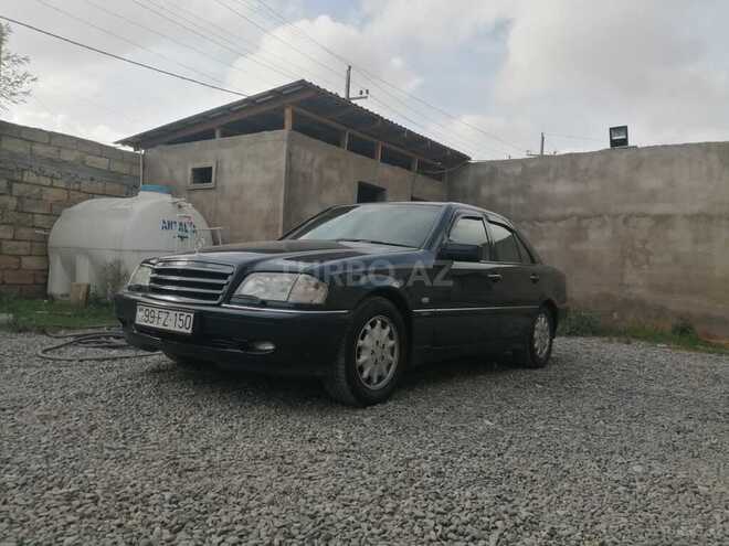 Mercedes C 230 1998, 299,999 km - 2.3 l - 