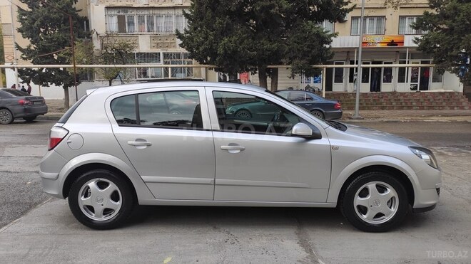 Opel Astra 2005, 190,000 km - 1.4 l - Bakı