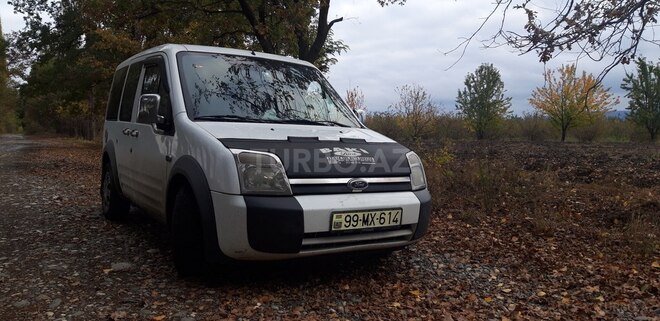 Ford Tourneo Connect 2007, 260,000 km - 1.8 l - Xaçmaz