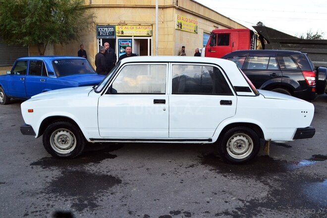 LADA (VAZ) 2107 2004, 245,000 km - 1.6 л - Bakı