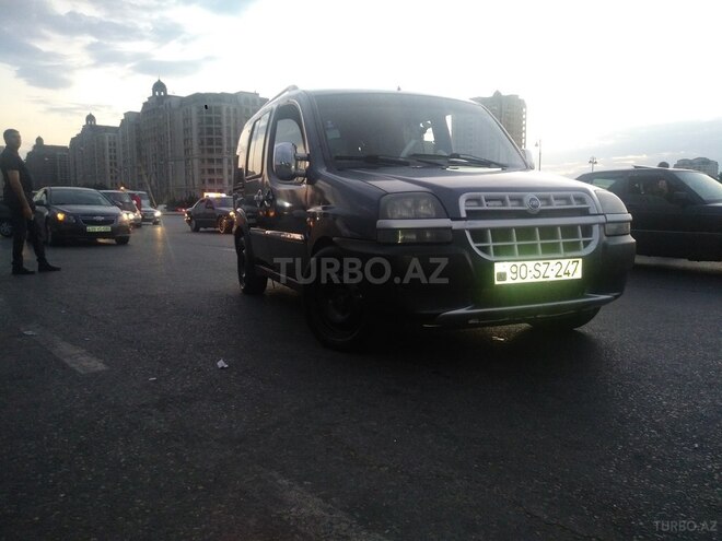 Fiat Doblo 2003, 286,431 km - 1.9 l - Bakı
