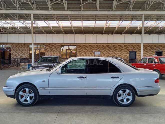 Mercedes E 200 1998, 289,023 km - 2.0 l - Göygöl
