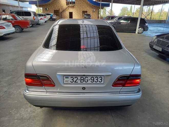 Mercedes E 200 1998, 289,023 km - 2.0 l - Göygöl