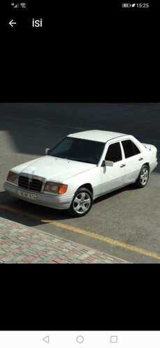 Mercedes E 200 1992, 320,000 km - 2.0 l - Sumqayıt
