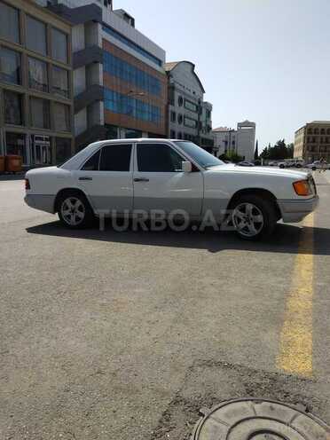 Mercedes E 200 1992, 320,000 km - 2.0 l - Sumqayıt