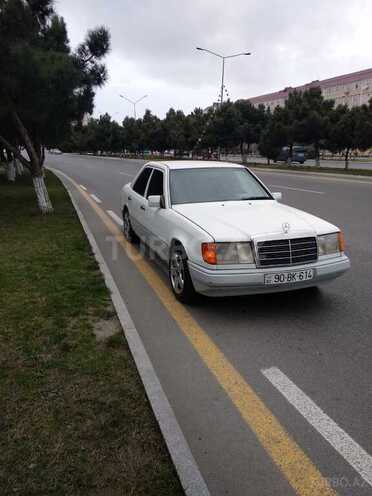 Mercedes E 200 1992, 320,000 km - 2.0 l - Sumqayıt