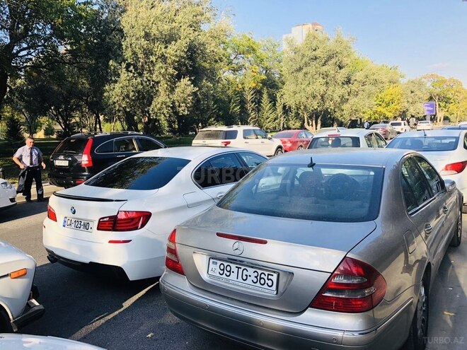 Mercedes E 270 2005, 374,000 km - 2.7 l - Bakı