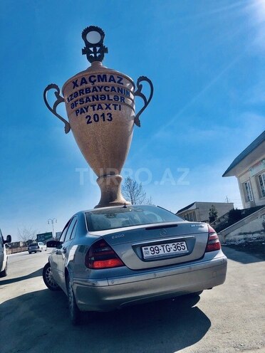 Mercedes E 270 2005, 374,000 km - 2.7 l - Bakı