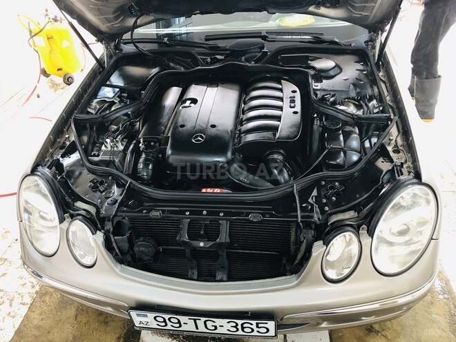 Mercedes E 270 2005, 374,000 km - 2.7 l - Bakı