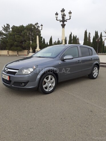 Opel Astra 2006, 189,000 km - 1.4 l - Gəncə
