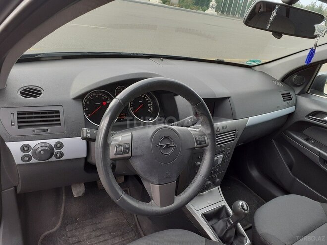 Opel Astra 2006, 189,000 km - 1.4 l - Gəncə