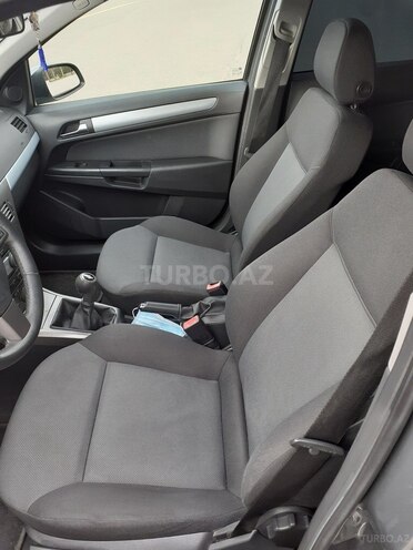 Opel Astra 2006, 189,000 km - 1.4 l - Gəncə