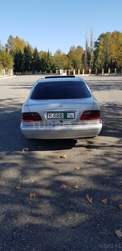 Mercedes E 290 1996, 350,000 km - 2.9 l - Yevlax