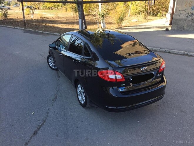Ford Fiesta 2015, 82,000 km - 1.6 l - Sumqayıt