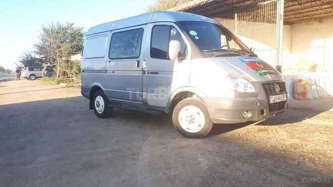 GAZ Sobol 2003, 210,000 km - 2.4 l - Salyan
