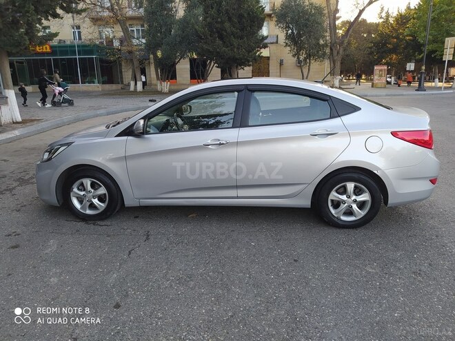 Hyundai Accent 2011, 68,000 km - 1.6 l - Bakı