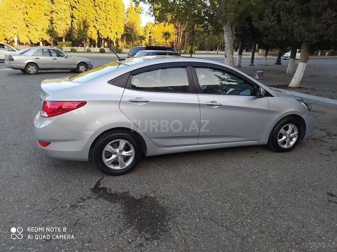 Hyundai Accent 2011, 68,000 km - 1.6 l - Bakı