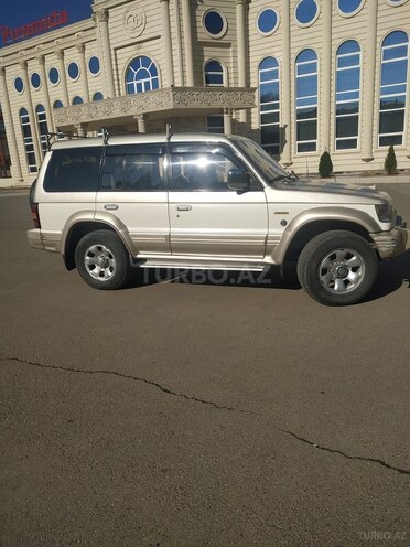 Mitsubishi Pajero 1993, 280,000 km - 2.5 l - Gəncə