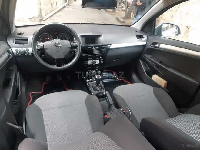 Opel Astra 2010, 153,000 km - 1.3 l - Bakı