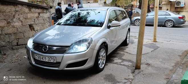 Opel Astra 2010, 153,000 km - 1.3 l - Bakı
