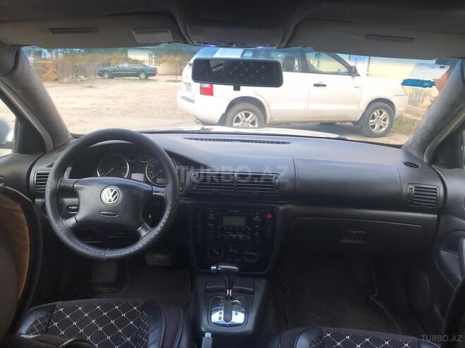 Volkswagen Passat 2004, 327,000 km - 1.8 l - Bakı