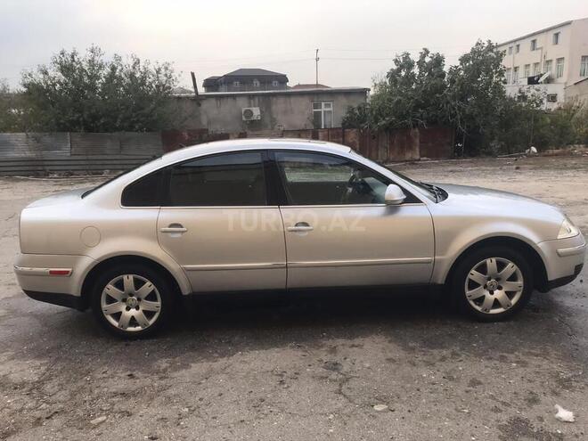 Volkswagen Passat 2004, 327,000 km - 1.8 l - Bakı