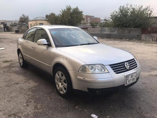 Volkswagen Passat 2004, 327,000 km - 1.8 l - Bakı