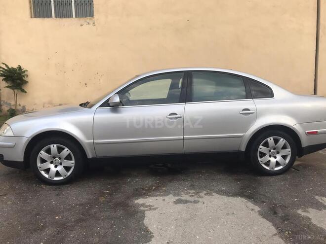 Volkswagen Passat 2004, 327,000 km - 1.8 l - Bakı