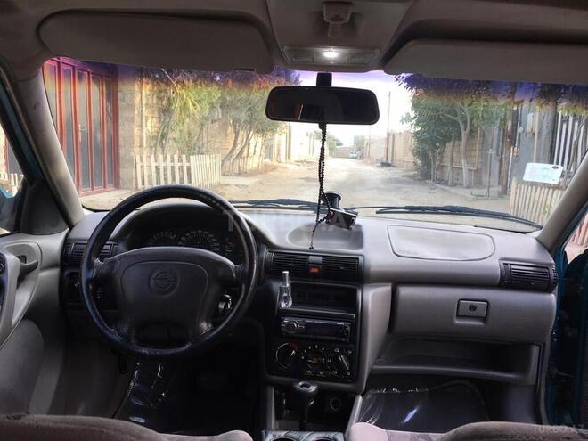Opel Astra 1995, 389,100 km - 2.0 l - Bakı