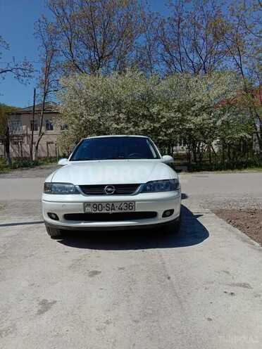 Opel Vectra 2001, 405,000 km - 1.8 l - Quba
