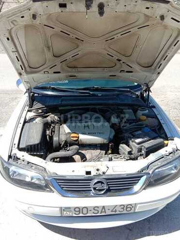 Opel Vectra 2001, 405,000 km - 1.8 l - Quba