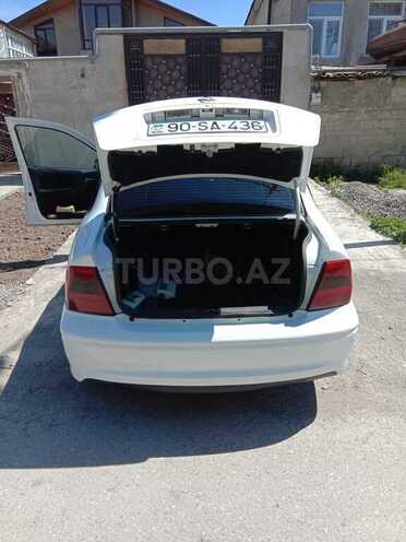Opel Vectra 2001, 405,000 km - 1.8 l - Quba