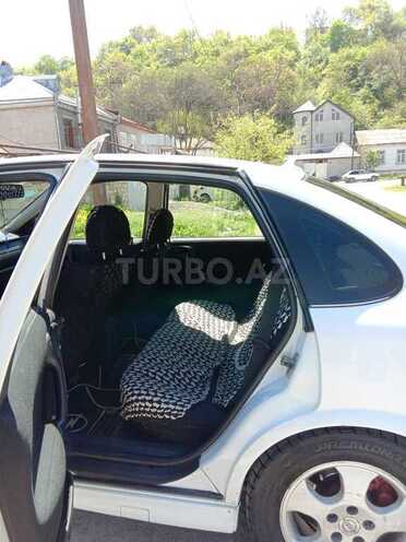 Opel Vectra 2001, 405,000 km - 1.8 l - Quba