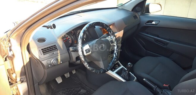 Opel Astra 2008, 270,000 km - 1.4 l - Gəncə