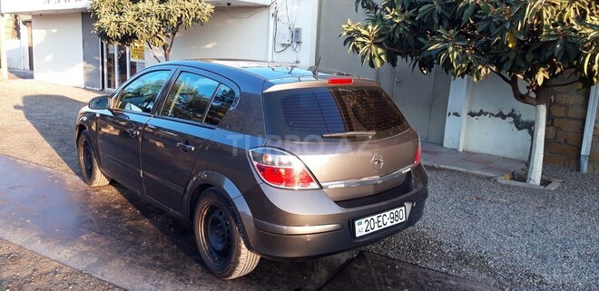 Opel Astra 2008, 270,000 km - 1.4 l - Gəncə