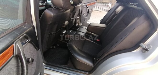 Mercedes E 220 1994, 415,000 km - 2.2 l - Bakı