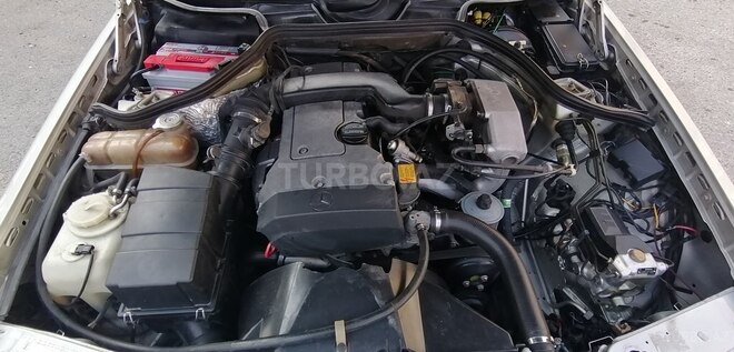Mercedes E 220 1994, 415,000 km - 2.2 l - Bakı