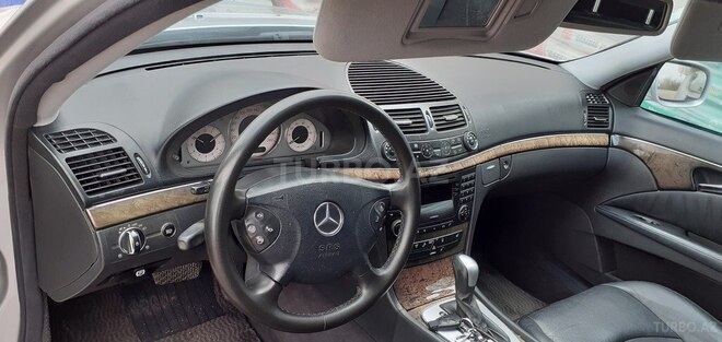 Mercedes E 320 2002, 131,000 km - 3.2 l - Neftçala