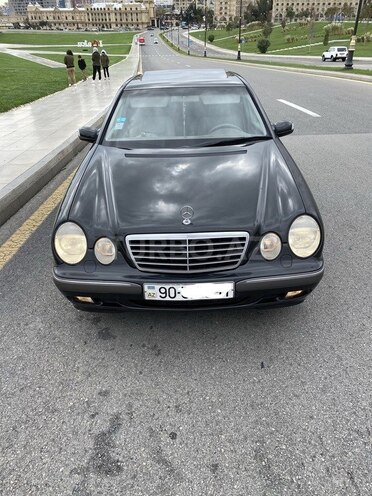 Mercedes E 240 2001, 247,000 km - 2.4 l - Bakı