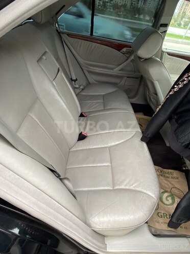 Mercedes E 240 2001, 247,000 km - 2.4 l - Bakı
