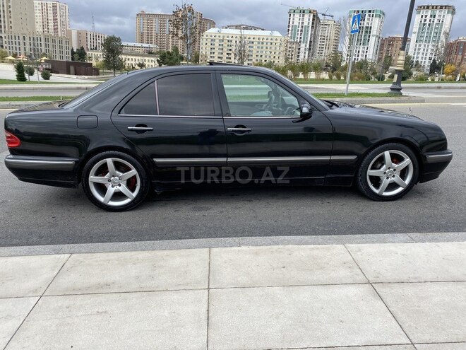 Mercedes E 240 2001, 247,000 km - 2.4 l - Bakı