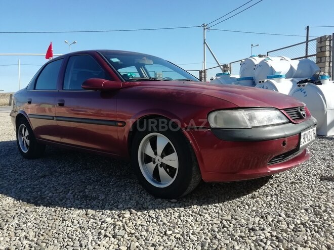 Opel Vectra 1997, 310,000 km - 1.6 l - Bakı