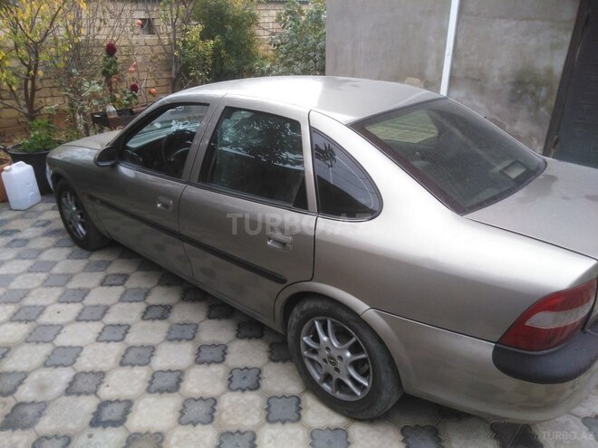 Opel Vectra 1998, 166,666 km - 1.6 l - Bakı