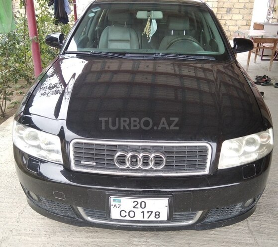 Audi A4 2004, 264,000 km - 1.8 л - Gəncə