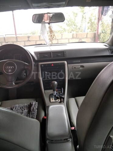 Audi A4 2004, 264,000 km - 1.8 л - Gəncə