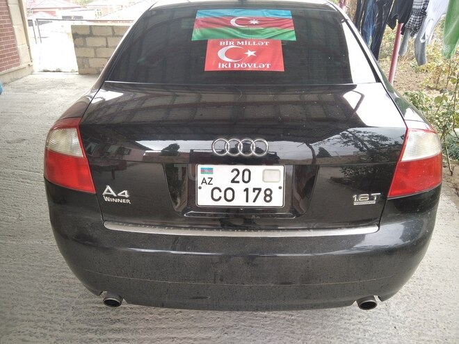 Audi A4 2004, 264,000 km - 1.8 л - Gəncə