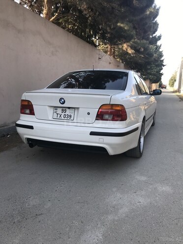 BMW 525 2001, 255,000 km - 2.5 л - Bakı