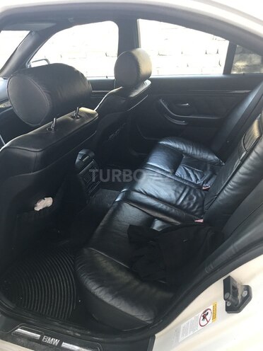 BMW 525 2001, 255,000 km - 2.5 л - Bakı