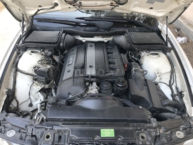 BMW 525 2001, 255,000 km - 2.5 л - Bakı
