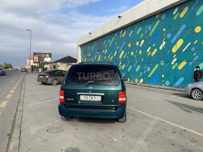 Kia Carnival 2004, 186,000 km - 2.5 l - Bakı